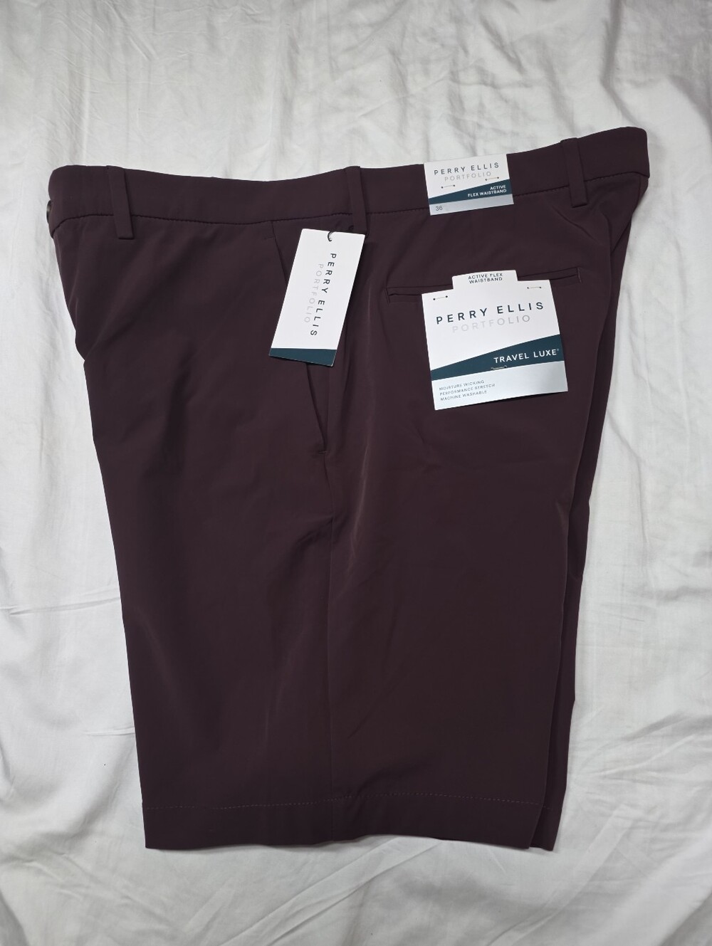 Men's Perry Ellis Port Shorts Flat Front Burgundy Size 36 Nylon Blend